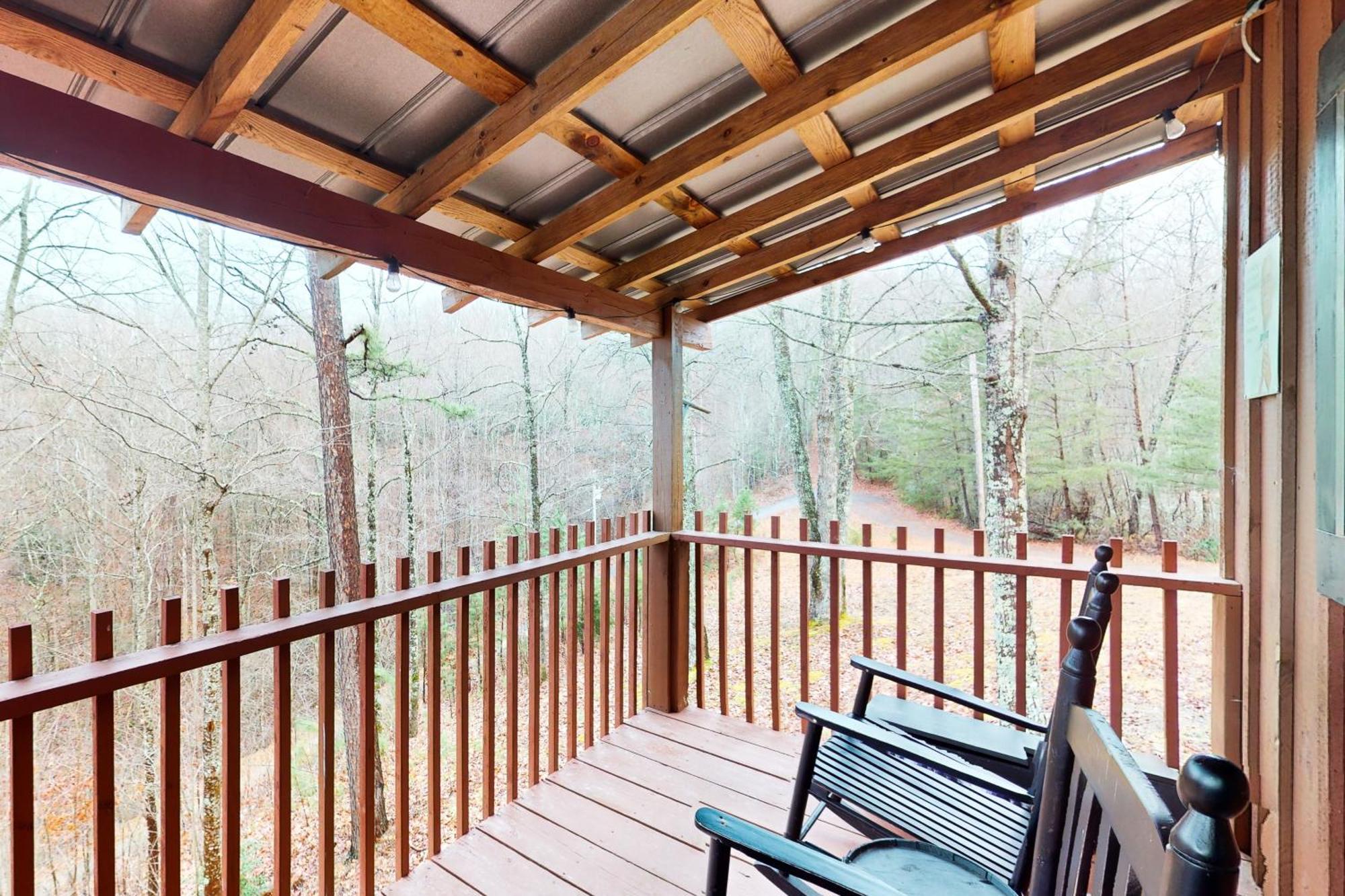 Cozy Cabin เซอเวียร์วีล ภายนอก รูปภาพ